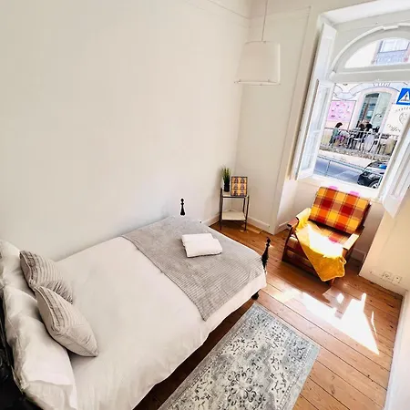 Location To Visit Sintra, Next To Station, Perfect For Tourists Appartamento