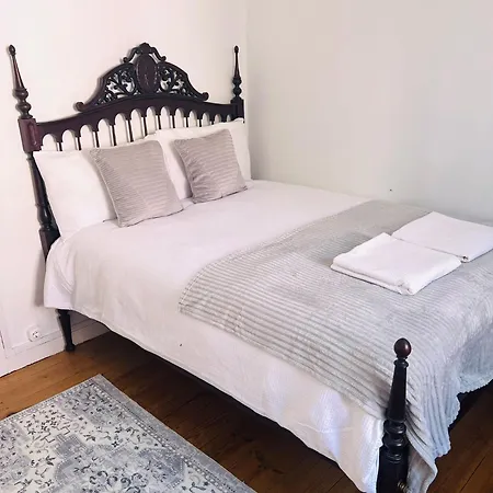 Appartamento Location To Visit Sintra, Next To Station, Perfect For Tourists *