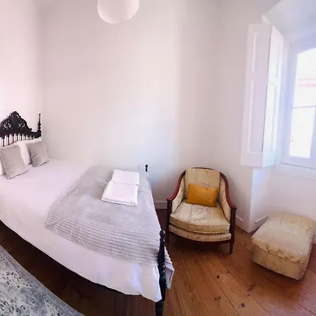 Appartamento Location To Visit Sintra, Next To Station, Perfect For Tourists