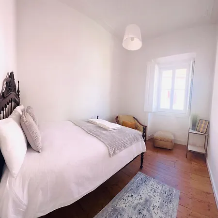 Location To Visit Sintra, Next To Station, Perfect For Tourists Appartamento