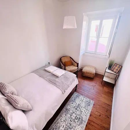 Appartamento Location To Visit Sintra, Next To Station, Perfect For Tourists